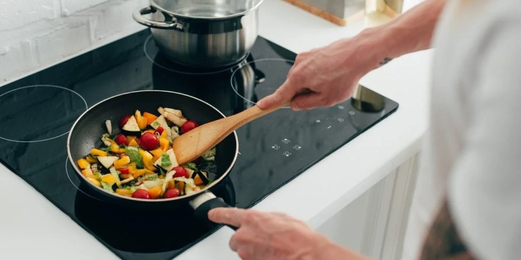 Pros and Cons of Switching to an Electric or Induction Stove
