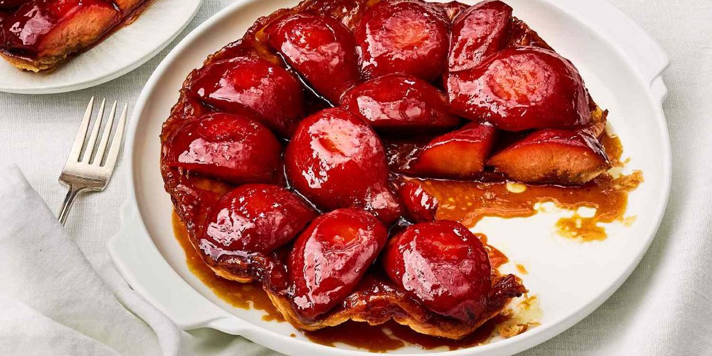 Buttery Caramel and Flaky Pastry Make This Ginger-Poached Quince Tarte Tatin Irresistible
