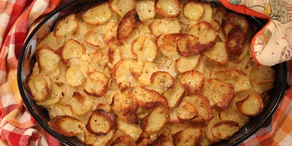 Crockpot Scalloped Potatoes Are a Taste of Creamy Comfort