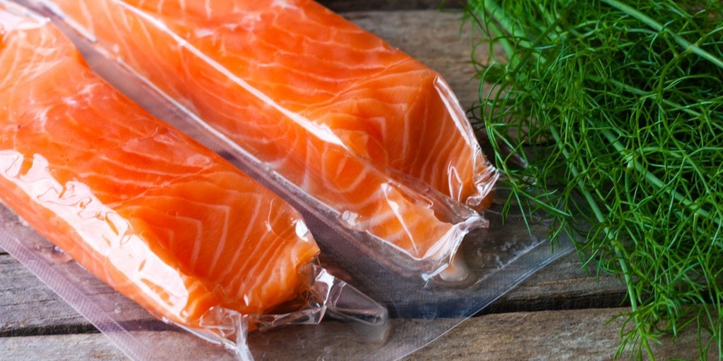 Quick and Easy Ways to Thaw Frozen Salmon